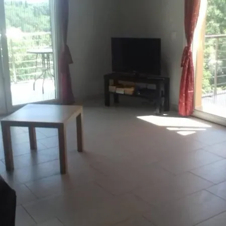 Liakada * Karousádes