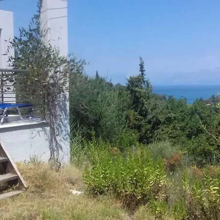 Liakada Hébergement de vacances Karousádes